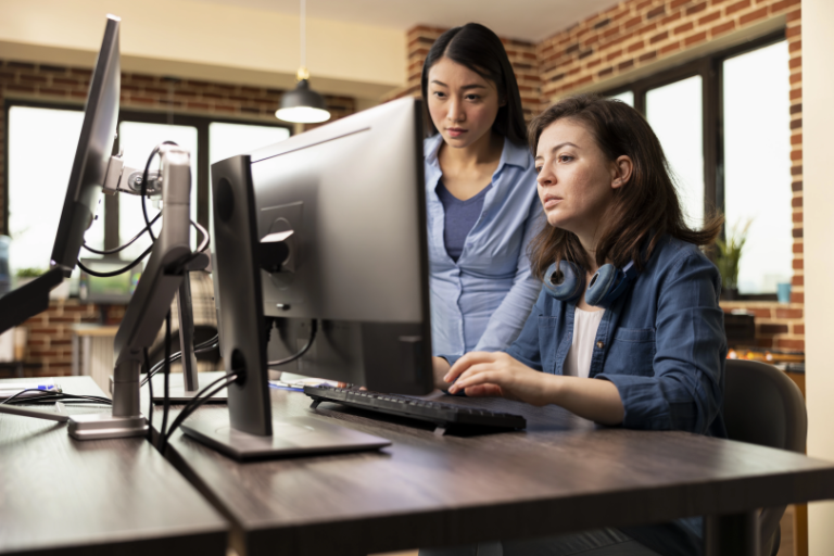 benefits of outsourcing SOC service