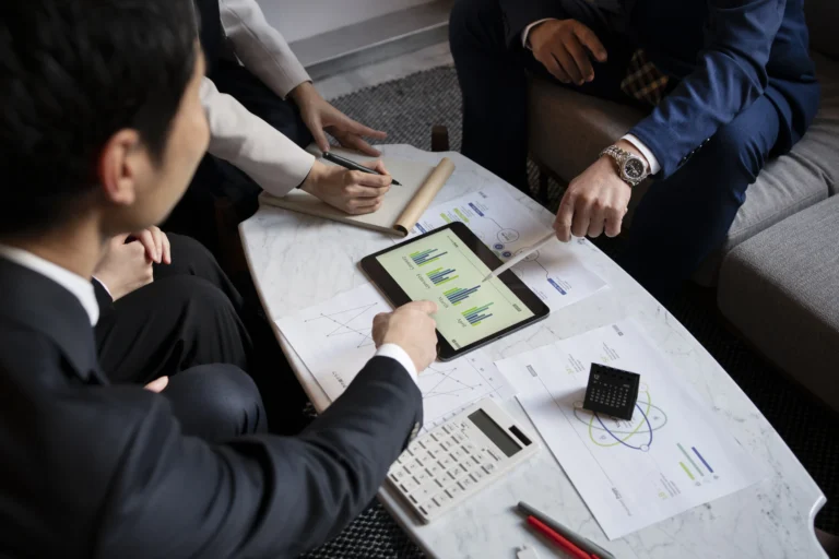How Repeatability Nurtures Organisational Structure and Authority